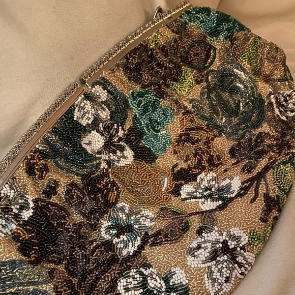 Beautiful beaded flower design Italian Clutch - Picture 1 of 9
